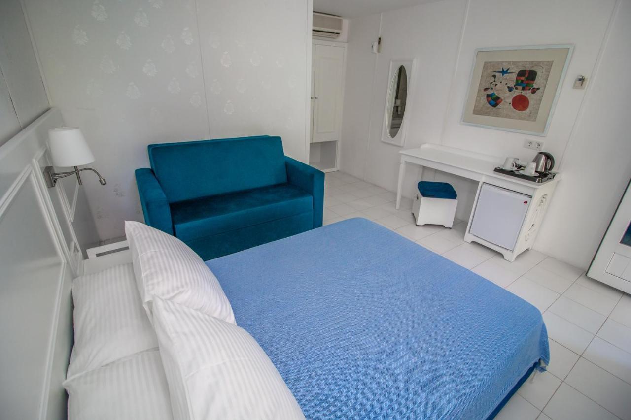 Blue & White Hotel Çıralı Exterior foto